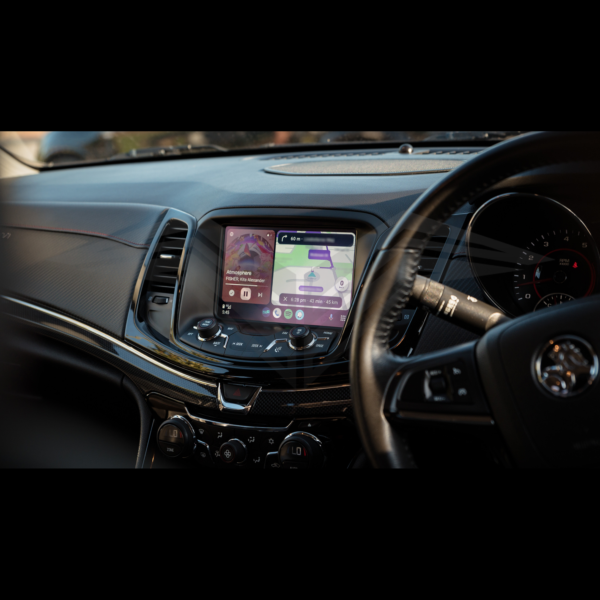 Holden VF MyLink Commodore Wireless Apple CarPlay & Android Auto Integration