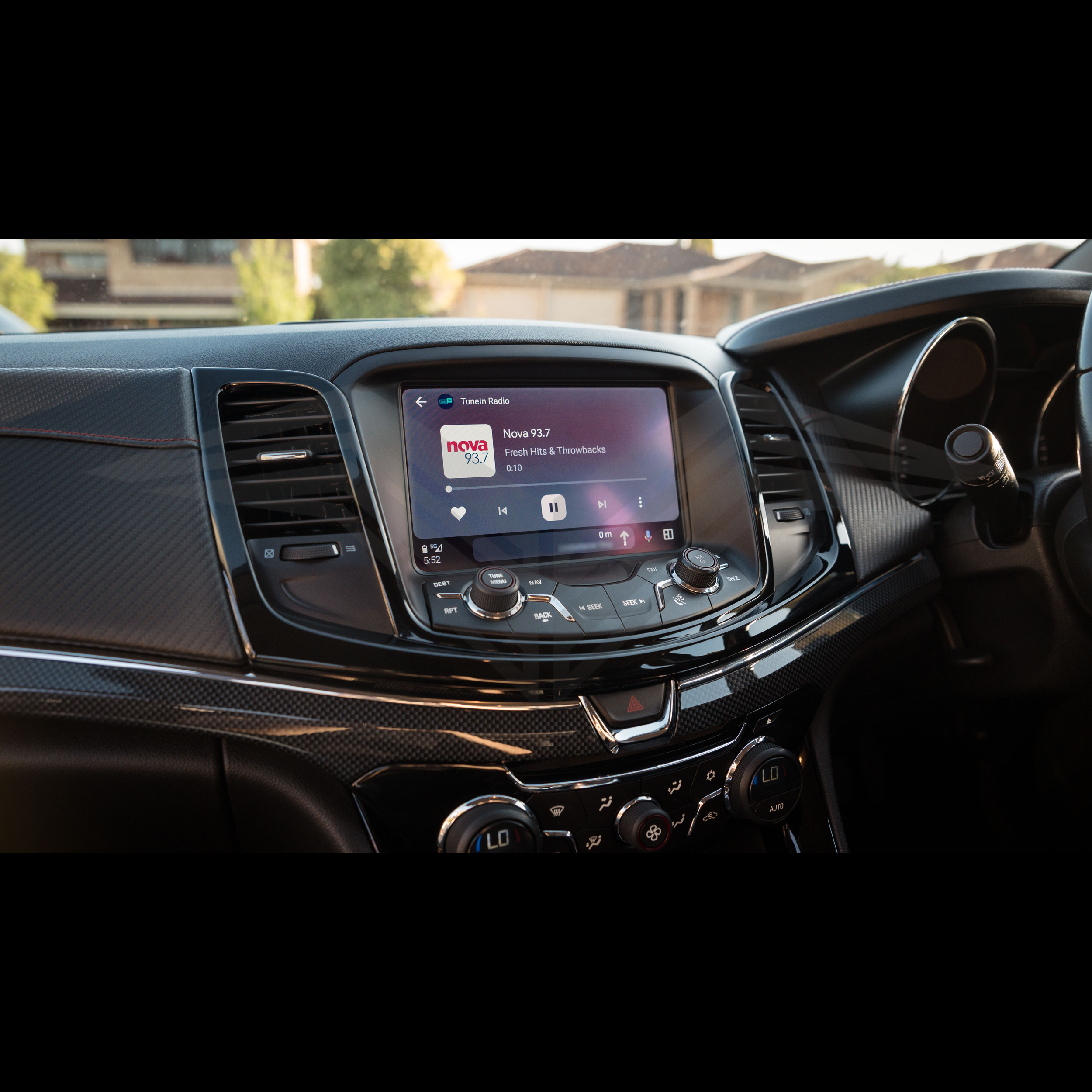 Holden VF MyLink Commodore Wireless Apple CarPlay & Android Auto Integration