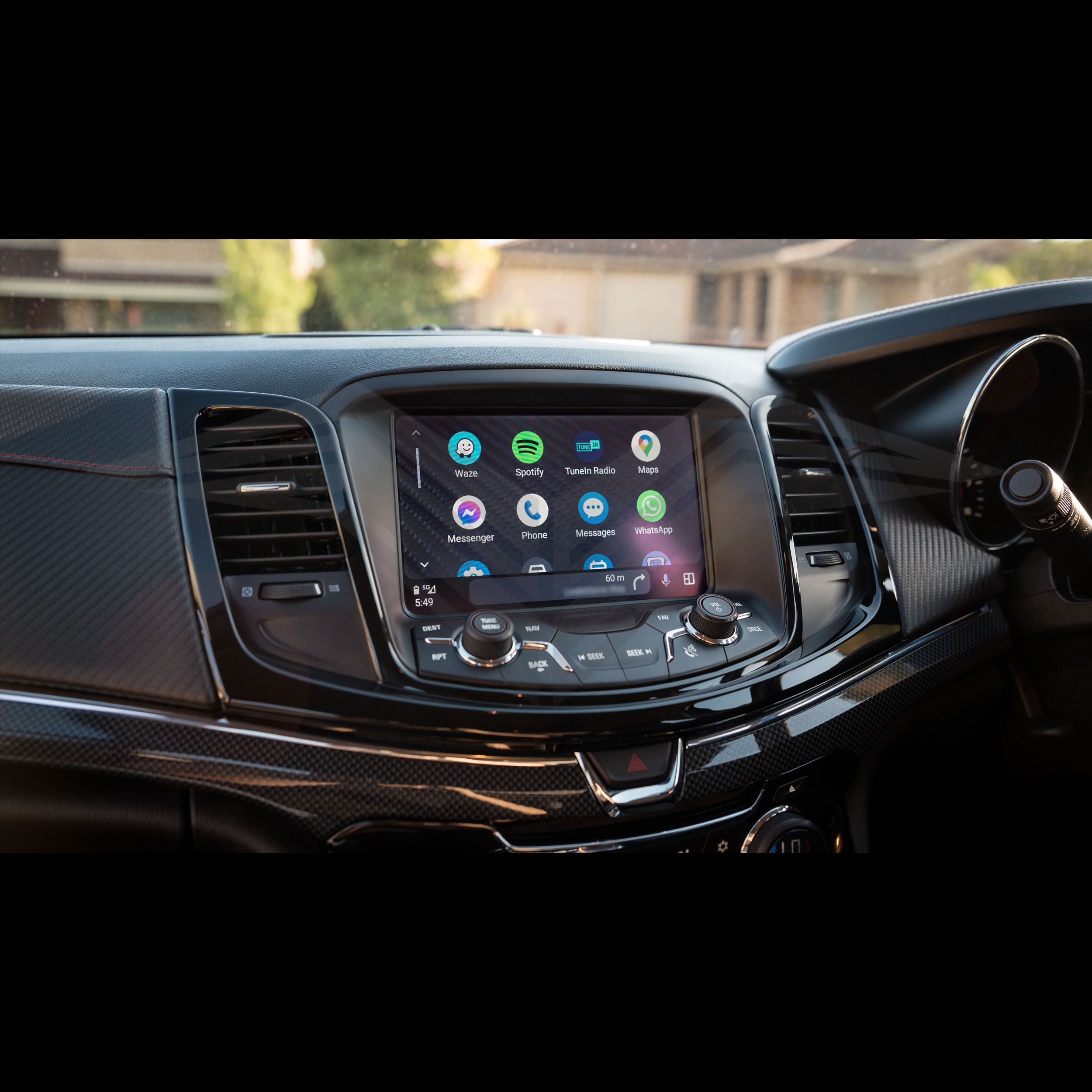 Holden VF MyLink Commodore Wireless Apple CarPlay & Android Auto Integration