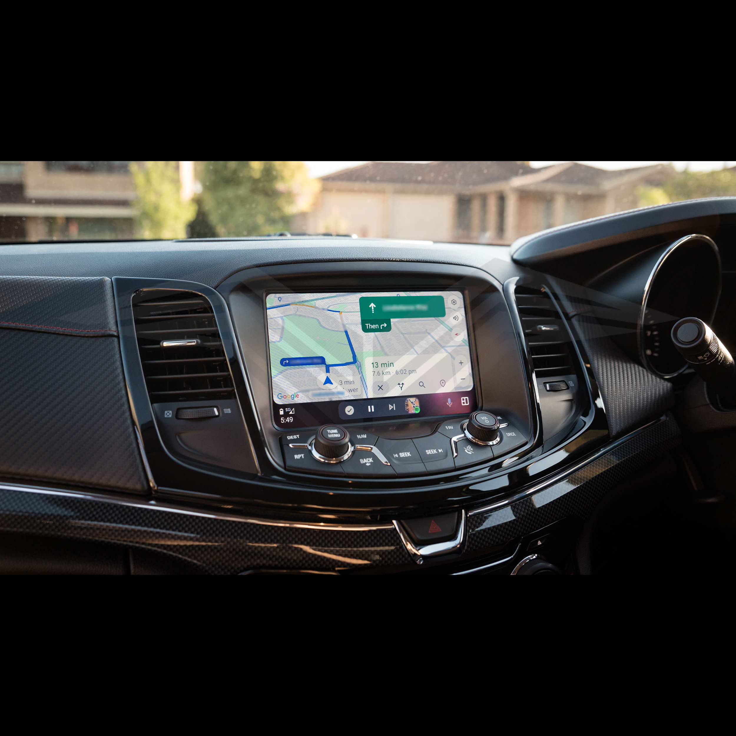 Holden VF MyLink Commodore Wireless Apple CarPlay & Android Auto Integration