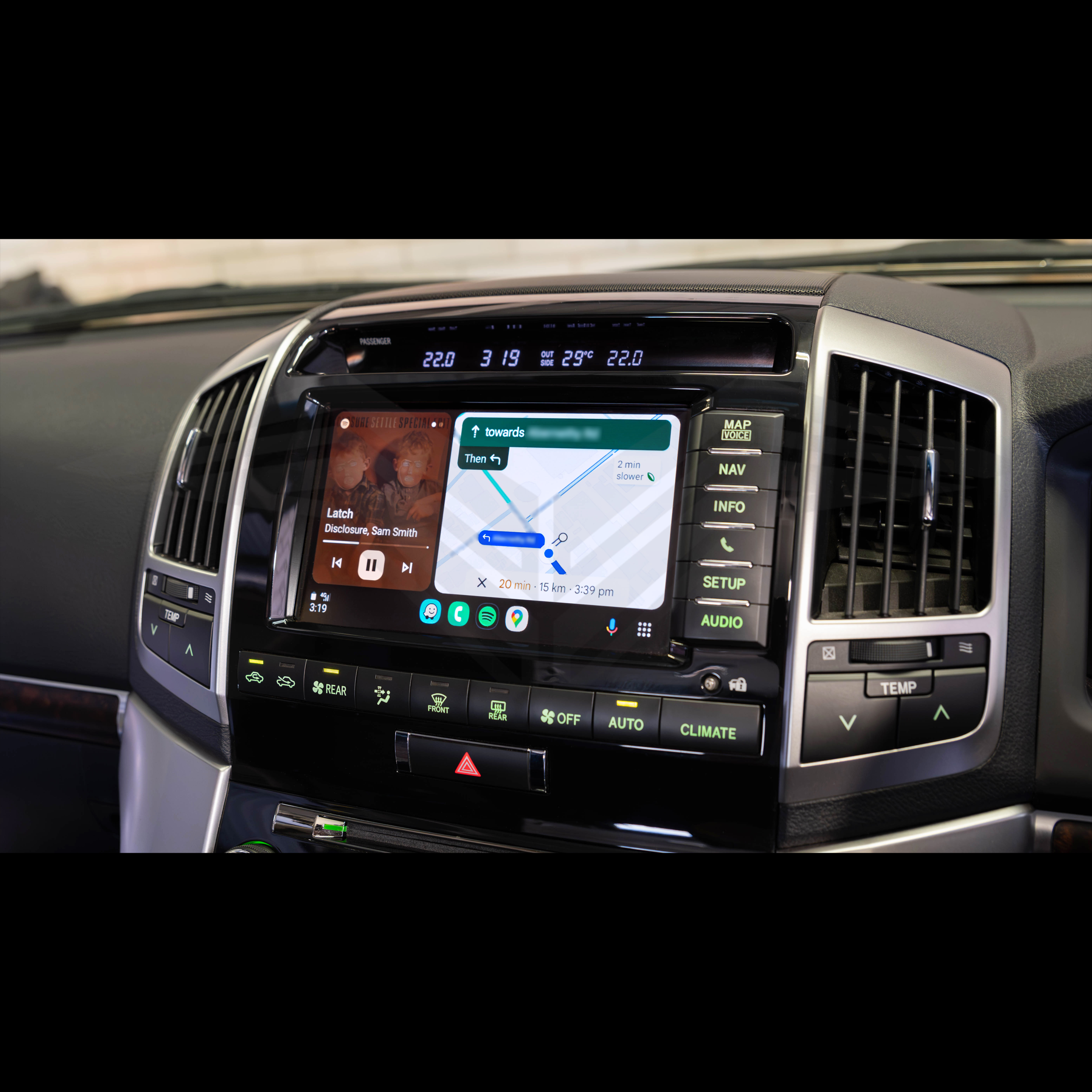 Apple CarPlay & Android Auto Integration for Toyota Pre-Facelift LC200 LandCruiser Sahara 12-15